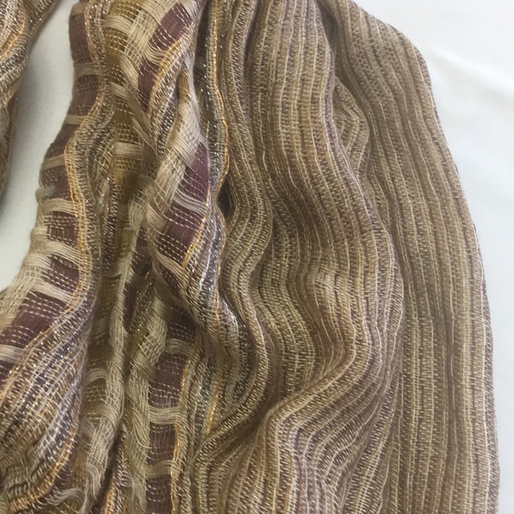 Beautiful Scraf - Picture 3 of 3